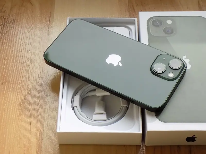 iPhone 13 128GB Zelená